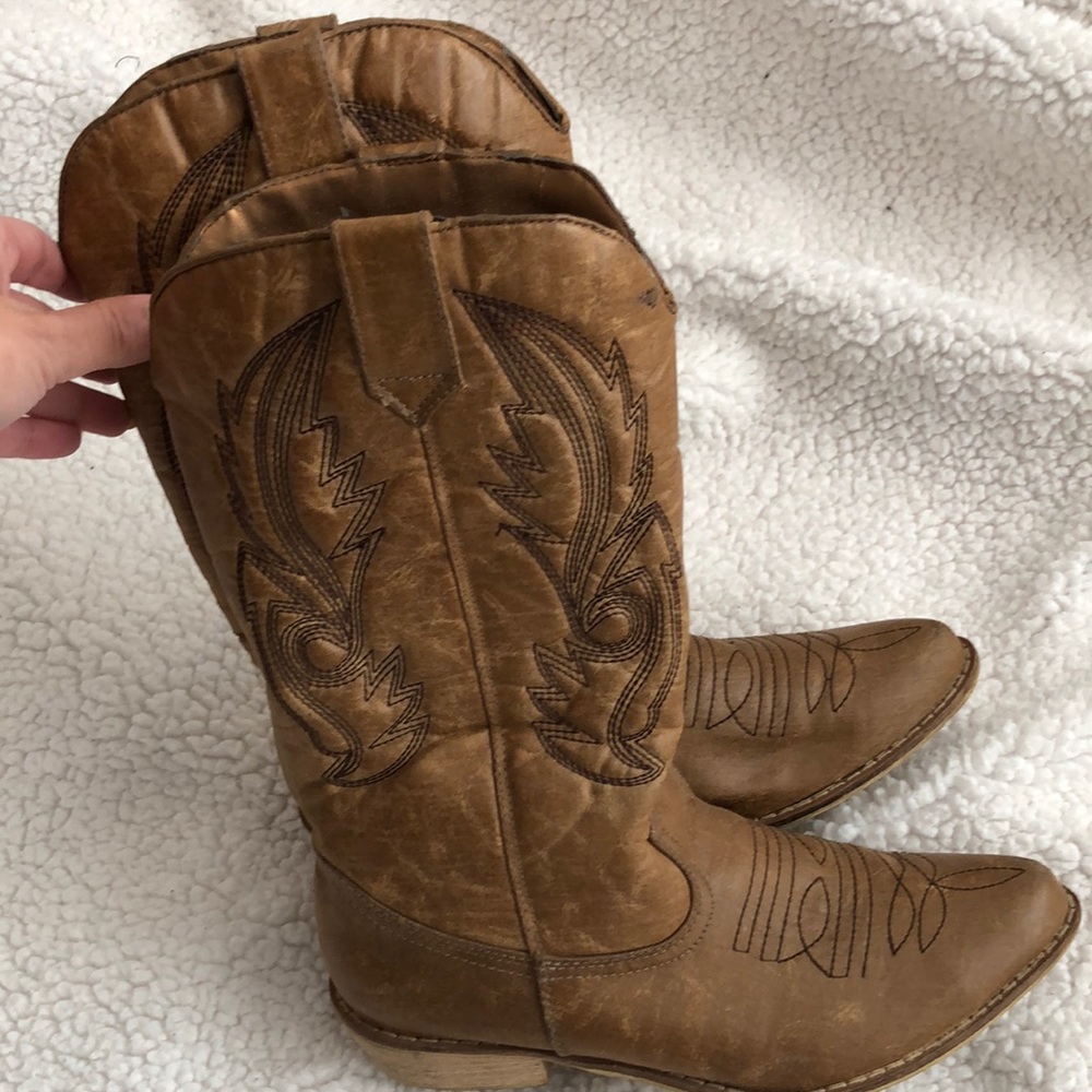 Coconuts Embroidered Western Boots